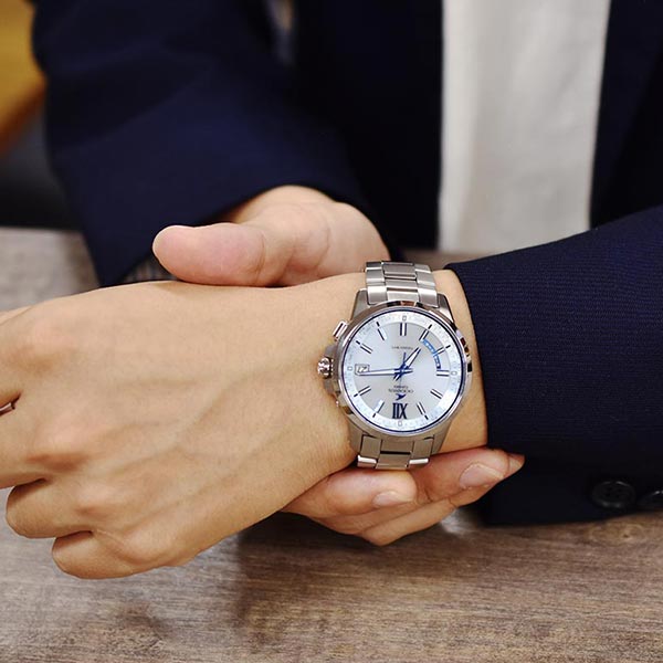 カシオ オシアナス OCEANUS オシアナス OCW-T150-2AJF メンズ