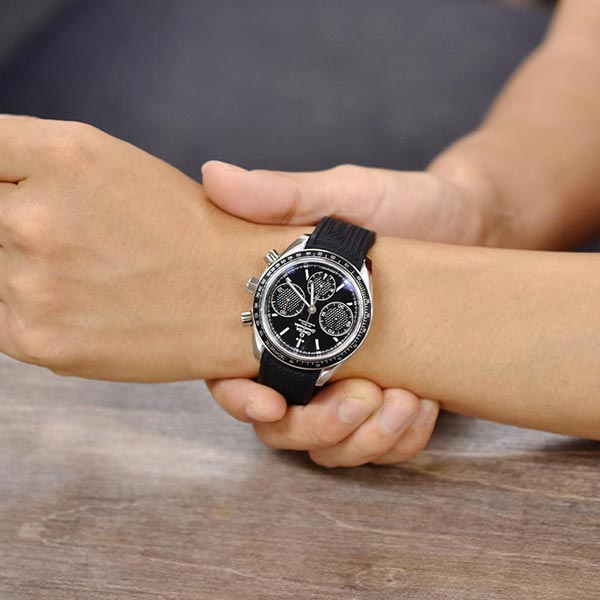 オメガ スピードマスター OMEGA スピードマスター 326.32.40.50.01.001 ユニセックス