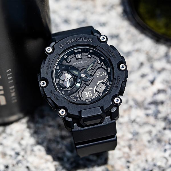 カシオ Gショック G-SHOCK  GA-2200BB-1AJF メンズ