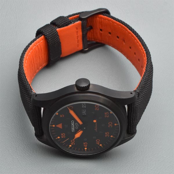 【お得な美品中古あり】セイコー5スポーツ SEIKO5sports SBSA143 メンズ