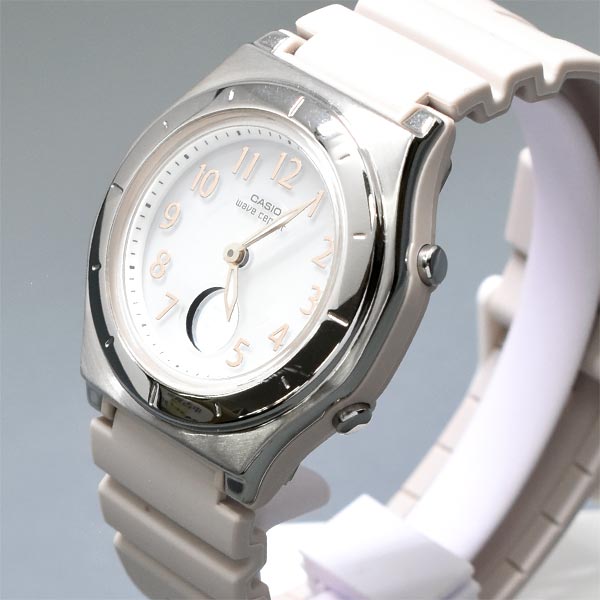 【お得な美品中古あり】カシオ ウェーブセプター WAVECEPTOR LWA-M145-4AJF レディース