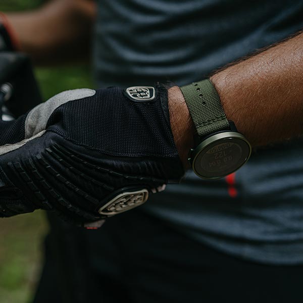 スント SUUNTO SUUNTO 9 PEAK PRO SS050828000 ユニセックス