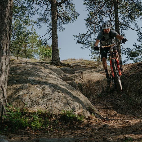 スント SUUNTO SUUNTO 9 PEAK PRO SS050828000 ユニセックス