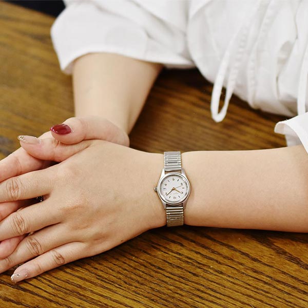 アニエスベー agnes b. シネマ オマージュ ソーラー クリスマス限定モデル FCSD705 レディース