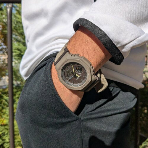 【お得な美品中古あり】カシオ Gショック G-SHOCK GA-B2100CT-5AJF メンズ