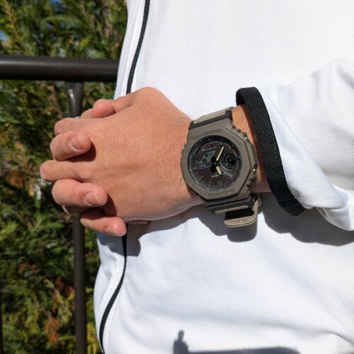 【お得な美品中古あり】カシオ Gショック G-SHOCK GA-B2100CT-5AJF メンズ