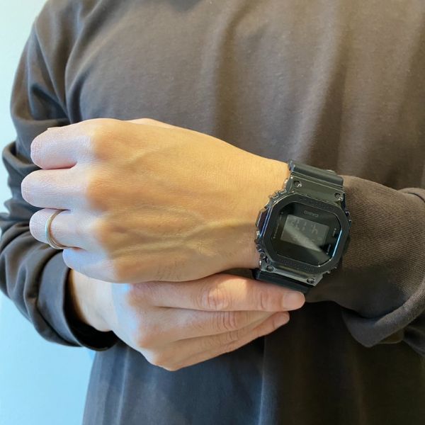【お得な美品中古あり】カシオ Gショック G-SHOCK GM-5600UB-1JF メンズ