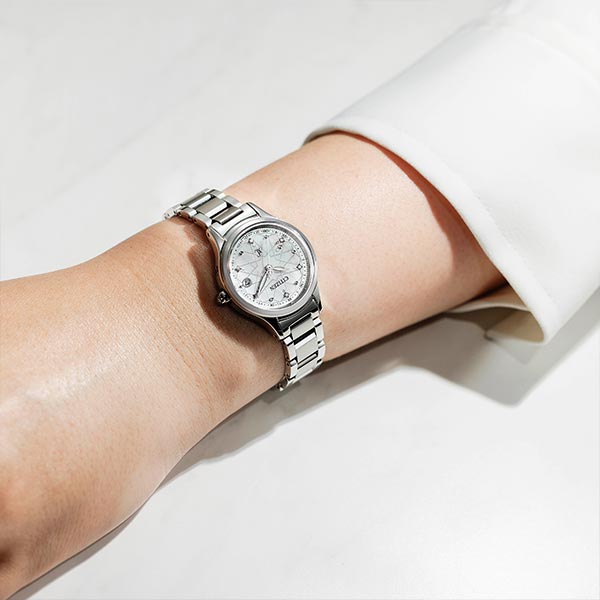 シチズン クロスシー XC hikari collection 限定モデル 世界限定1300本 ES9490-87D レディース