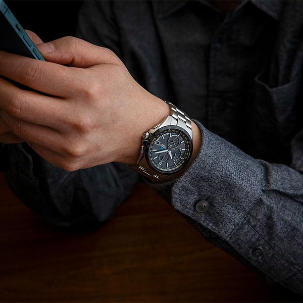 カシオ オシアナス OCEANUS CLASSIC LINE OCW-T2600J-1AJF メンズ