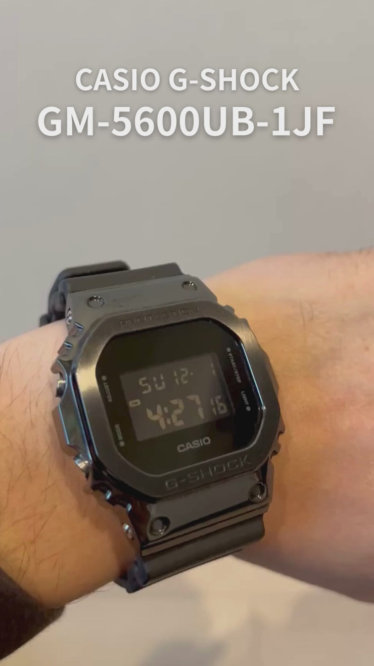 【お得な美品中古あり】カシオ Gショック G-SHOCK GM-5600UB-1JF メンズ