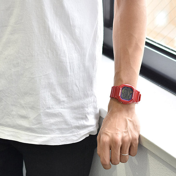 カシオ Gショック G-SHOCK G-LIDE 世界6局電波ソーラーウォッチ タイドグラフ&ムーンデータ搭載 GWX-5600C-4JF メンズ