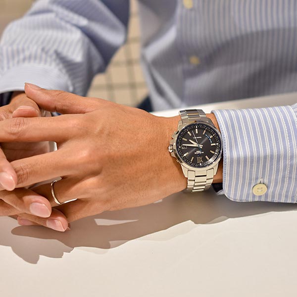 カシオ オシアナス OCEANUS オシアナス OCW-T150-1AJF メンズ
