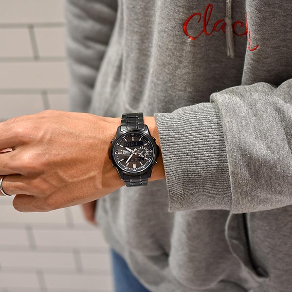 カシオ リニエージ LINEAGE ソーラー電波 LCW-M300DB-1AJF メンズ 腕時計 時計