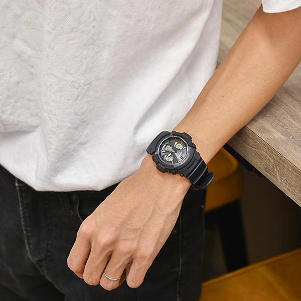 カシオ Gショック G-SHOCK AWG-M100SBB-1AJF メンズ