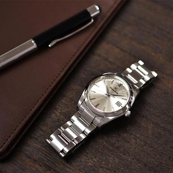 セイコー グランドセイコー GRANDSEIKO 9Fクオーツ 10気圧防水 シルバー SBGX263 メンズ
