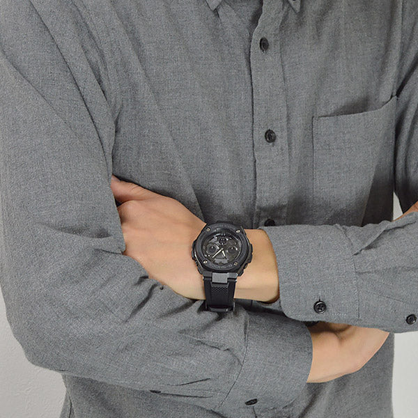 カシオ Gショック G-SHOCK GST-W300G-1A1JF メンズ