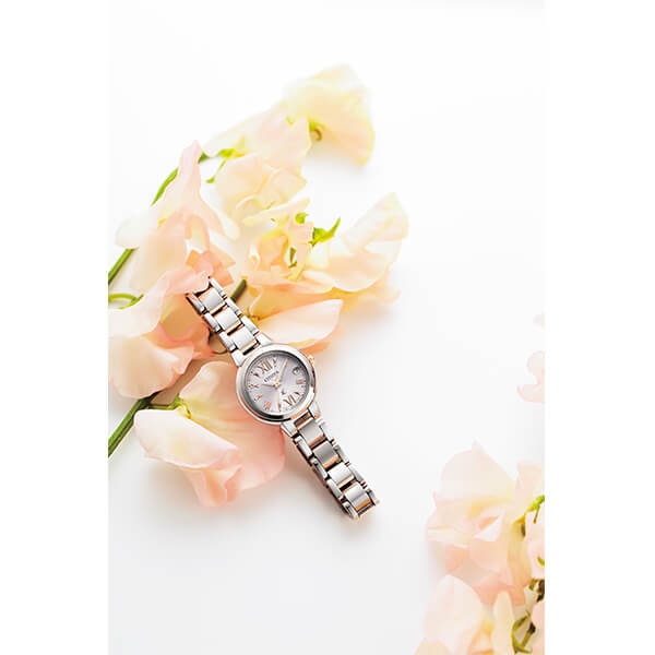 シチズン クロスシー XC エコ・ドライブ電波時計 ES9434-53W レディース