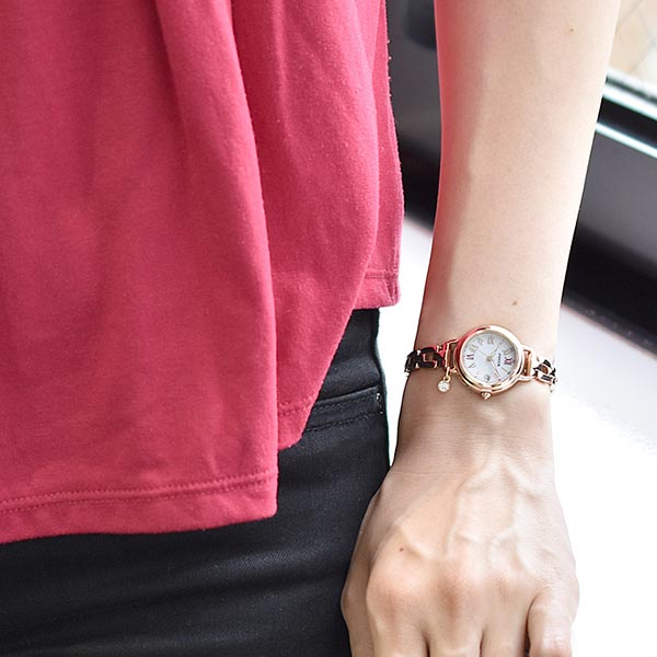 シチズン ウィッカ wicca ソーラーテック電波時計 ブレスライン #ときめくダイヤ 「広告着用モデル」 KL0-561-15 レディース