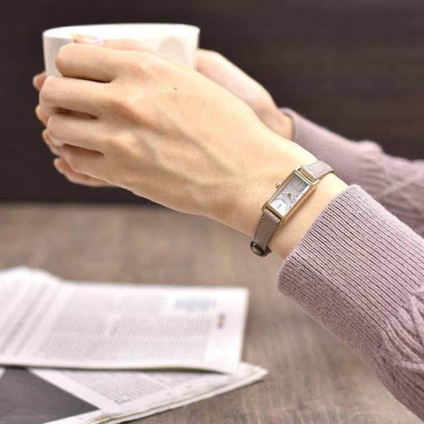 シチズン キー Kii: エコ・ドライブ ネット限定モデル EG7043-17W レディース