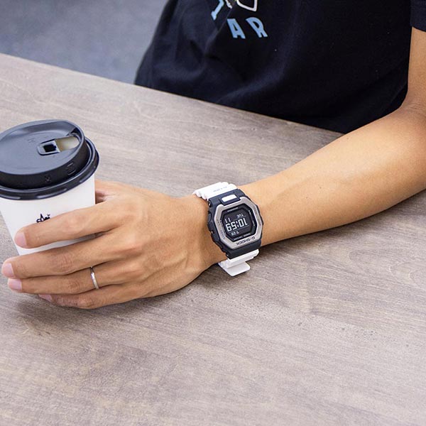 カシオ Gショック G-SHOCK GBX-100-7JF メンズ