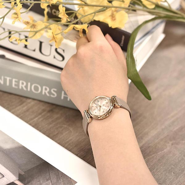 シチズン クロスシー XC mizu collection エコ・ドライブ電波時計 Happy Flight Cal.H060 ES9462-07A レディース