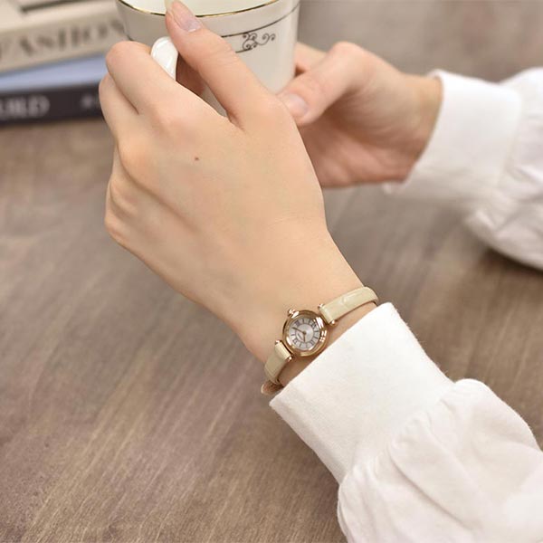 シチズン キー Kii: エコ・ドライブ ラウンドモデル Cal.G626 EG7082-07A レディース