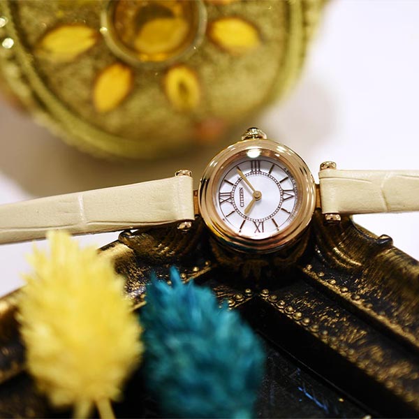 シチズン キー Kii: エコ・ドライブ ラウンドモデル Cal.G626 EG7082-07A レディース