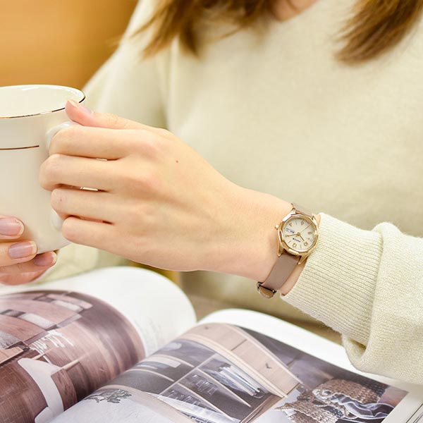 シチズン ウィッカ wicca ソーラーテック デイ&デイト Cal.E001 KH3-525-90 レディース