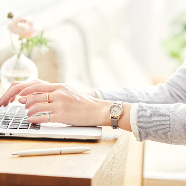 シチズン ウィッカ wicca ソーラーテック デイ&デイト Cal.E001 KH3-525-90 レディース