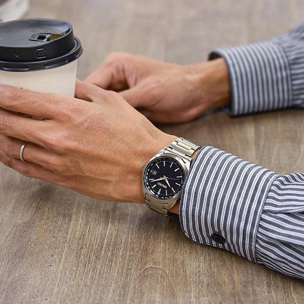 セイコーセレクション SEIKOSELECTION ワールドタイム ソーラー電波 チタン SBTM291 メンズ