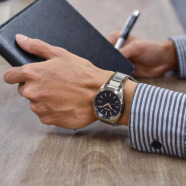 セイコーセレクション SEIKOSELECTION ワールドタイム ソーラー電波 チタン SBTM293 メンズ