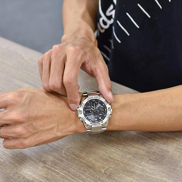 カシオ Gショック G-SHOCK G-STEEL GST-B400D-1AJF メンズ