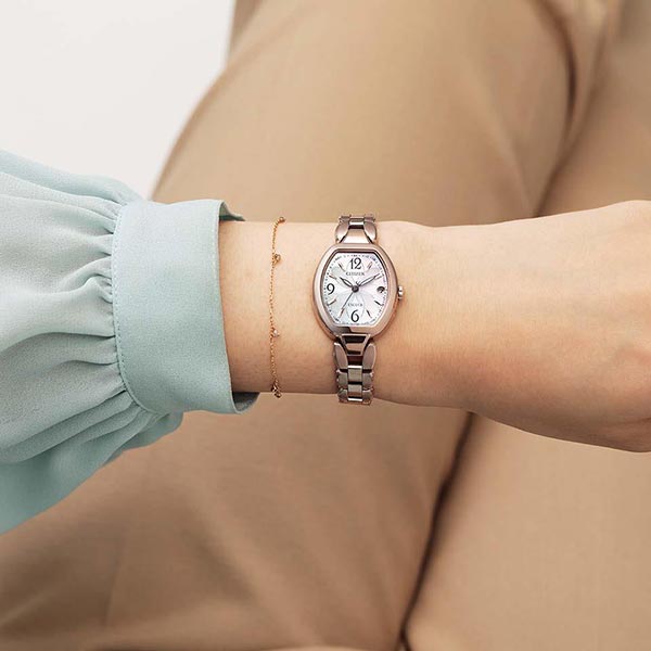 シチズン エクシード EXCEED Titania Happy Flight ES9482-51W レディース