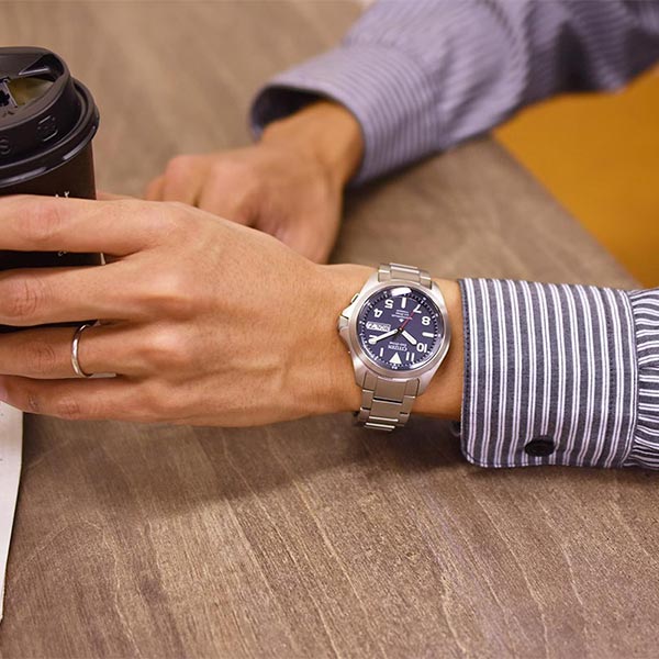 シチズン プロマスター PROMASTER LANDシリーズ AT6080-53L メンズ