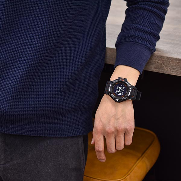 カシオ Gショック G-SHOCK G-SQUAD GBD-H2000 GBD-H2000-1AJR メンズ