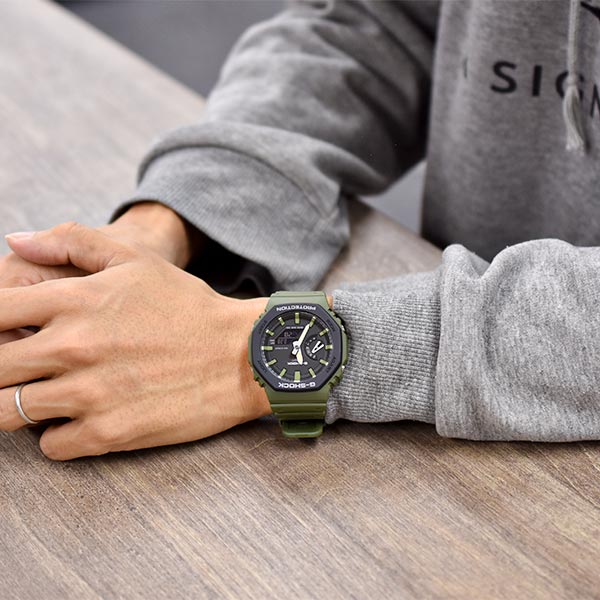 カシオ Ｇショック G-SHOCK Utility Color GA-2110SU-3AJF メンズ