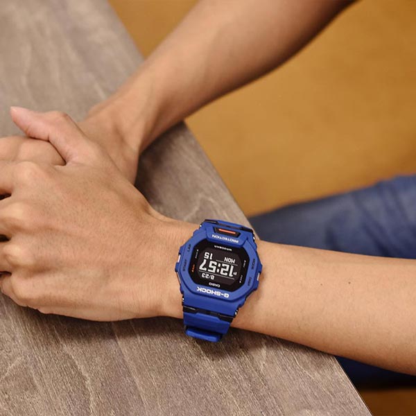 カシオ Ｇショック G-SHOCK G-SQUAD GBD-200-2JF メンズ