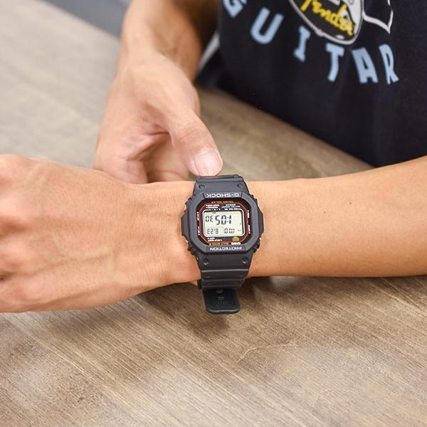 カシオ Ｇショック G-SHOCK  GW-M5610U-1JF メンズ