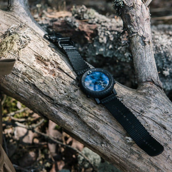 スント SUUNTO CORE ALPHA STEALTH SS050504000 ユニセックス