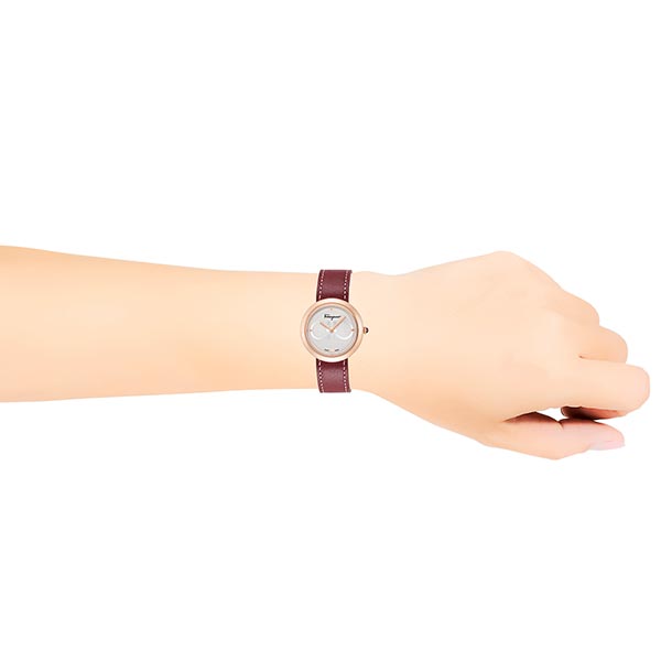 サルヴァトーレフェラガモ SalvatoreFerragamo CHIC シック SFMF00221 レディース