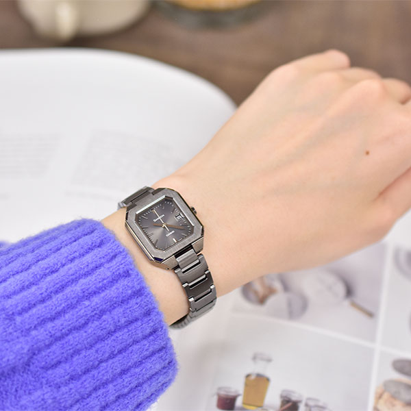 カシオ シーン SHEEN Solar Sapphire Model SHS-4528BJ-8AJF レディース