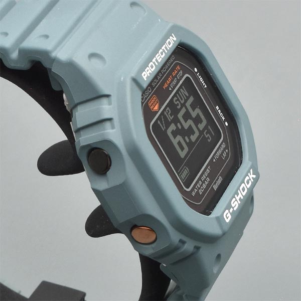【お得な美品中古あり】カシオ Ｇショック G-SHOCK G-SQUAD DW-H5600-2JR メンズ