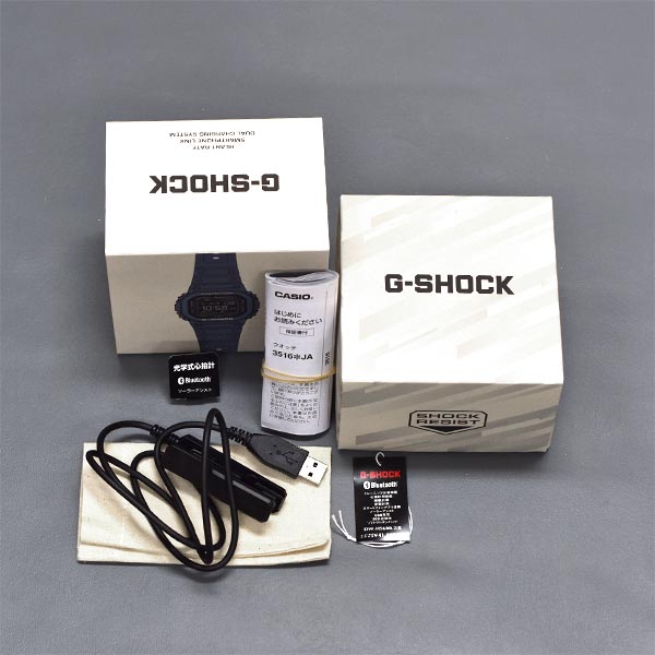 【お得な美品中古あり】カシオ Ｇショック G-SHOCK G-SQUAD DW-H5600-2JR メンズ