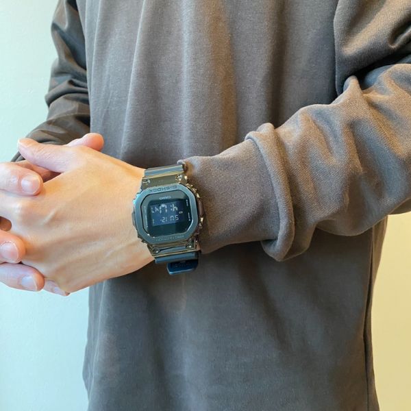 【お得な美品中古あり】カシオ Ｇショック G-SHOCK GM-5600UB-1JF メンズ