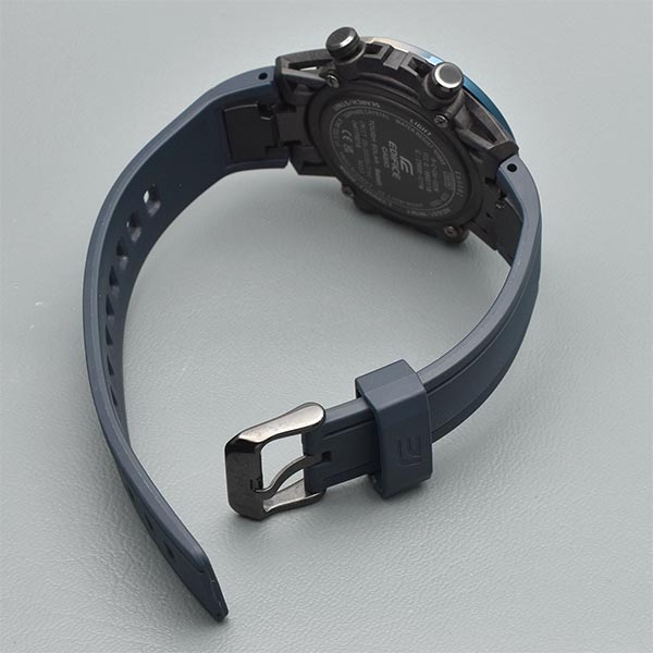 カシオ エディフィス EDIFICE Nighttime Drive Series ECB-2000YNP-1AJF メンズ(2024年3月8日発売予定)