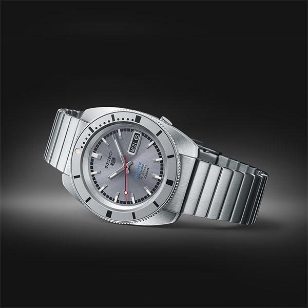 セイコー5スポーツ SEIKO5sports 世界限定9999本 SBSA269 メンズ