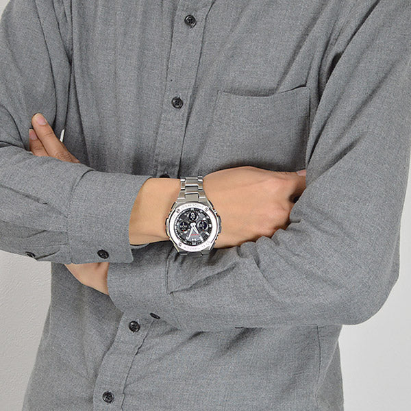 カシオ Ｇショック G-SHOCK Gスチール ソーラー電波 GST-W110D-1AJF メンズ