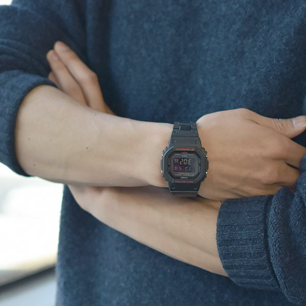 カシオ Ｇショック G-SHOCK Bluetooth 電波ソーラー GW-B5600HR-1JF メンズ