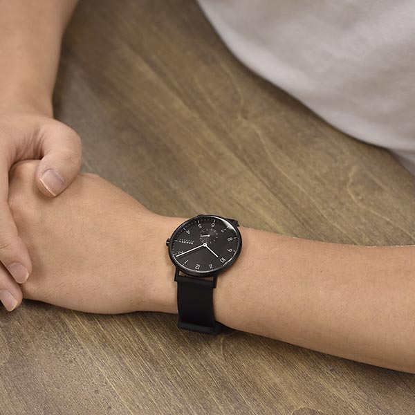 【稼働美品・付属品完備】SKAGEN SKW6544／ブラック文字盤／クォーツ Amazon.co.jp: [スカーゲン] 腕時計 AAREN SKW6544 メンズ 正規