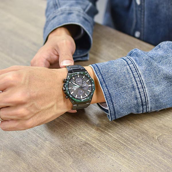カシオ エディフィス EDIFICE タフソーラー Bluetooth SMART EQB カシオ エディフィス EDIFICE タフソーラー Bluetooth SMART EQB